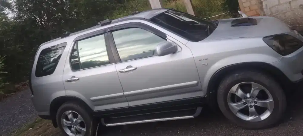 Dijual Mobel Honda CR-V Gen 2 metik 2.0cc Mobel siap pakai