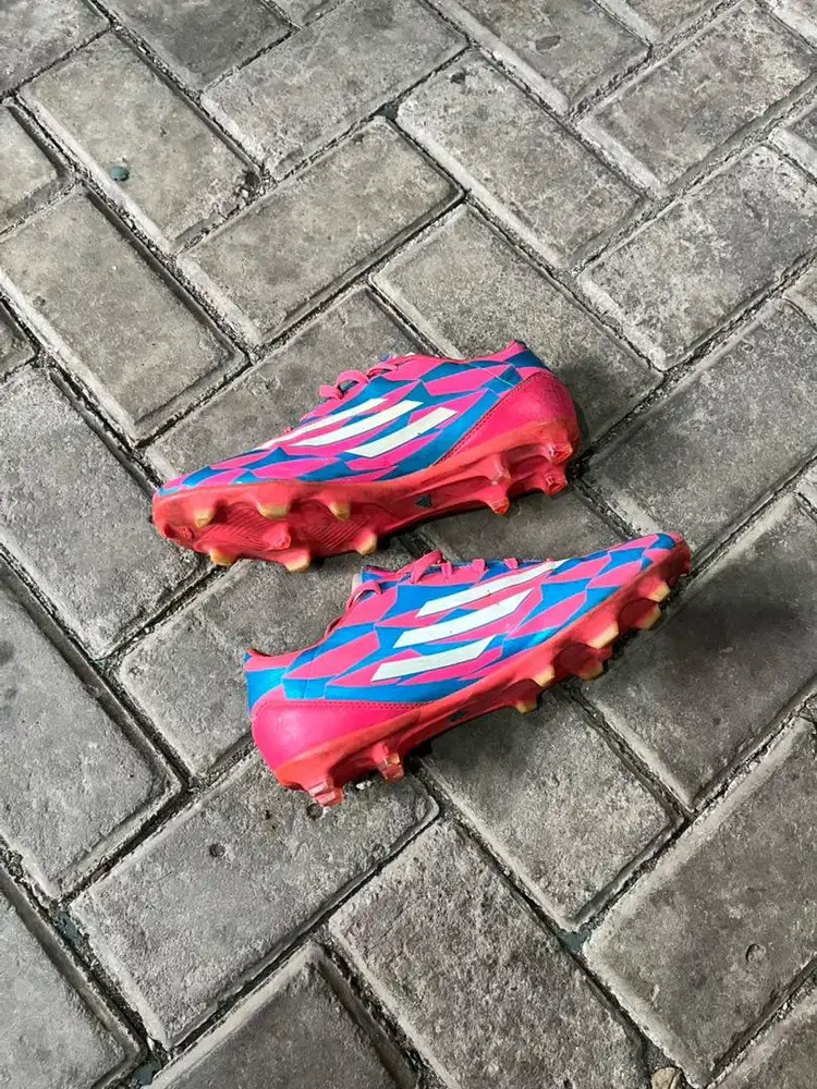 Sepatu Bola Adidas Adizero F10