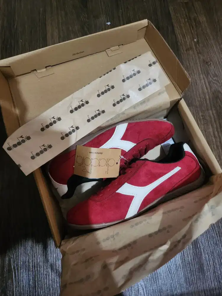 Sneakers red Uk 38