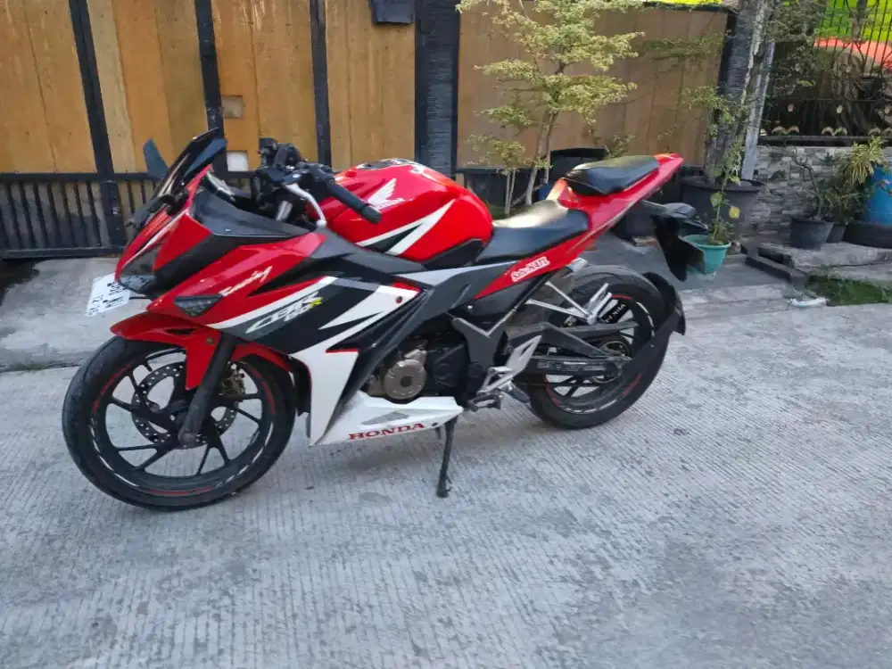 Honda CBR 2017 mulus