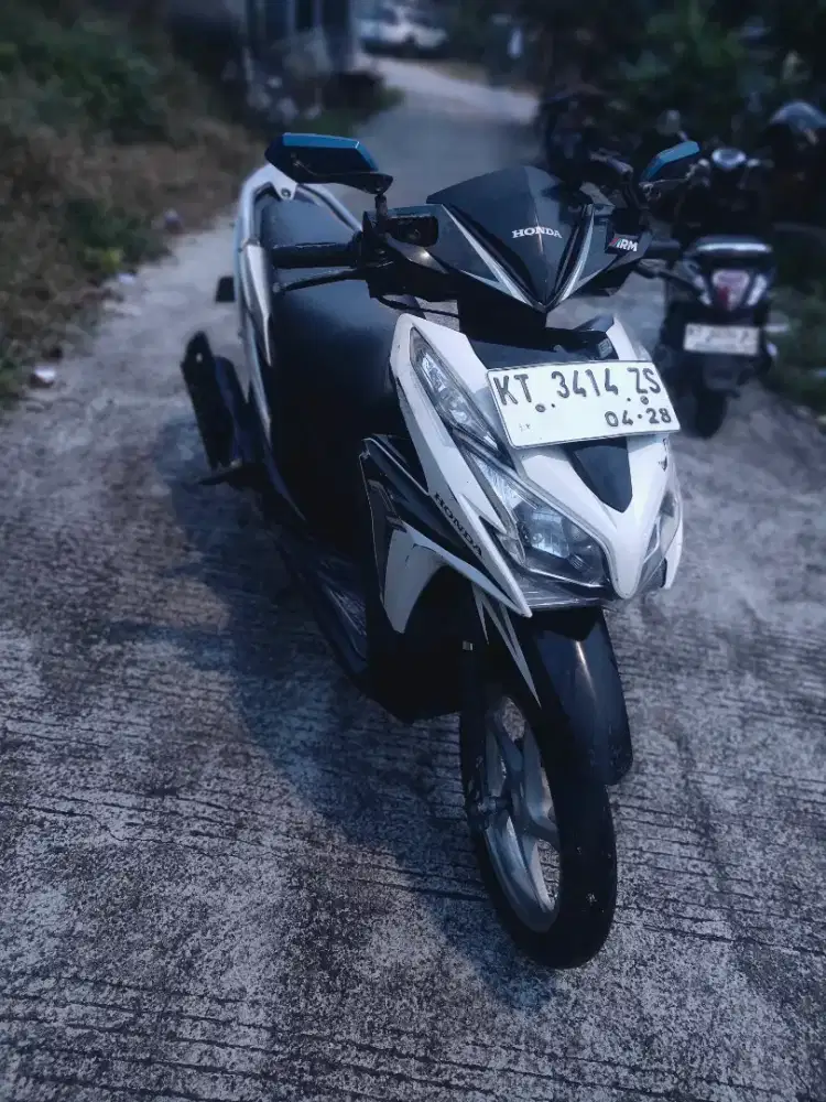 Vario 125 kzr limet edition