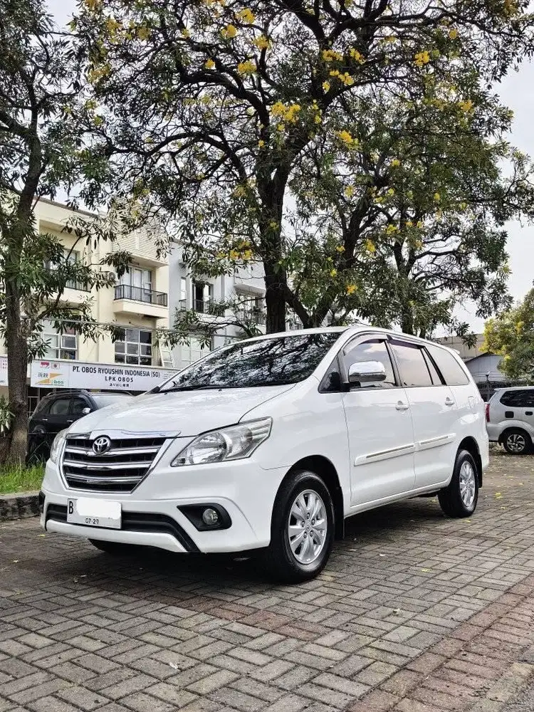 Innova 2.0 Bensin 2014 Matic