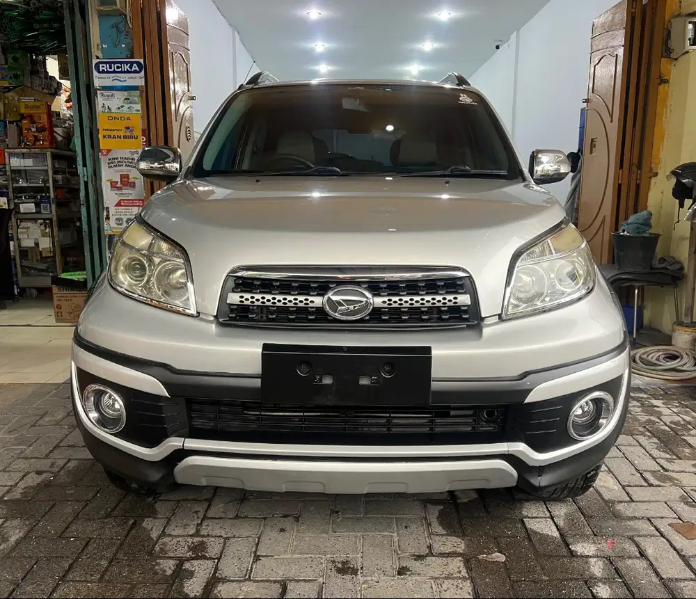 (TDP 25 JUTA!) Daihatsu New Terios 1.5 TX Manual Silver 2014