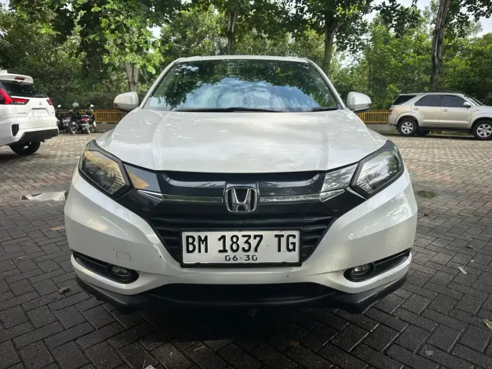 Honda HRV S 1.5 MT 2015 Tangan Pertama