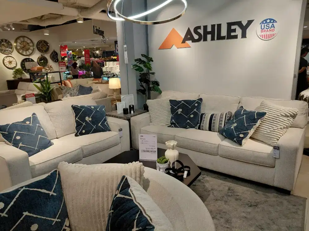 Ashley Pandova Set Sofa 3+2 Seater - Ivory Putih
