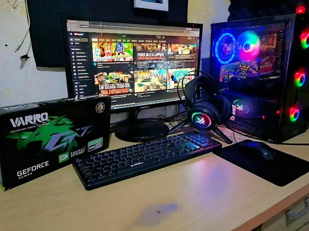 KOMPUTER GAMING SETT TINGGAL LIVE STREAMING