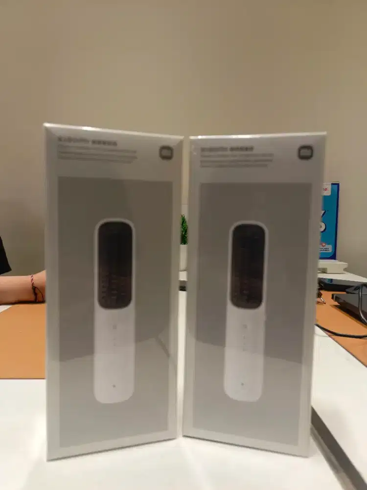 XIAOMI CORDLESS HAIR STRAIGHTENER BRUSH