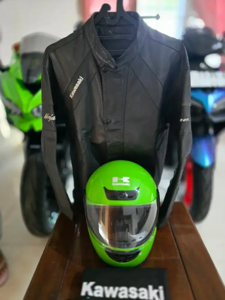 Dijual Helem dan Jaket Kulit Kawasaki Original