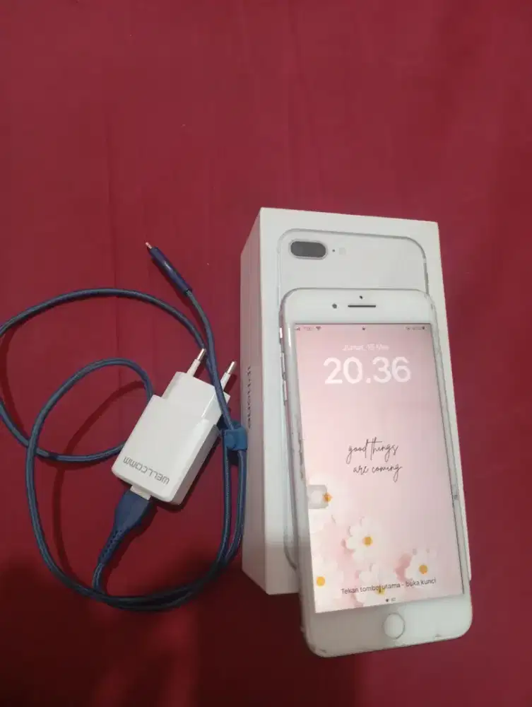 iPhone 8 plus 256 ex iBox