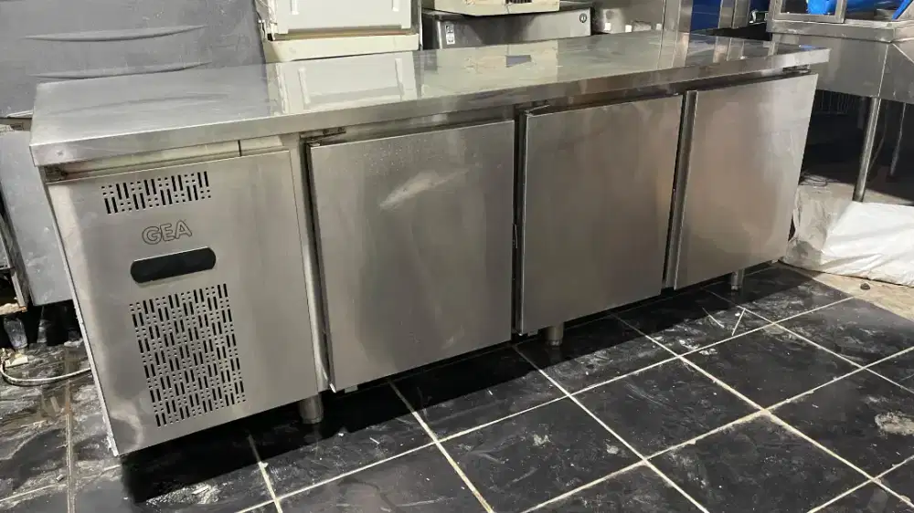 GEA Undercounter Chiller 3 Door