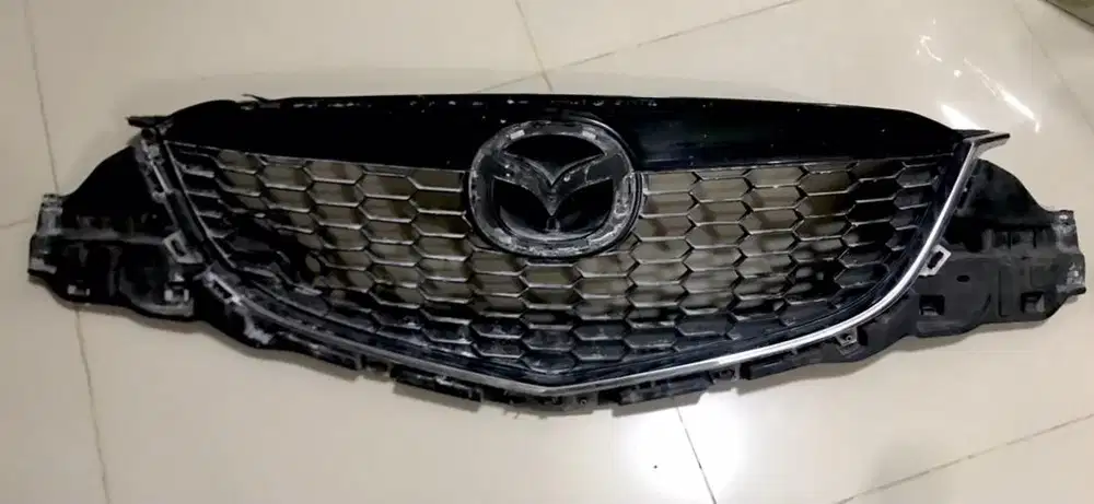 Grill Mazda CX5 2014