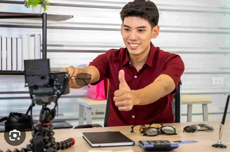 Live Host Sosial Media - Content Creator