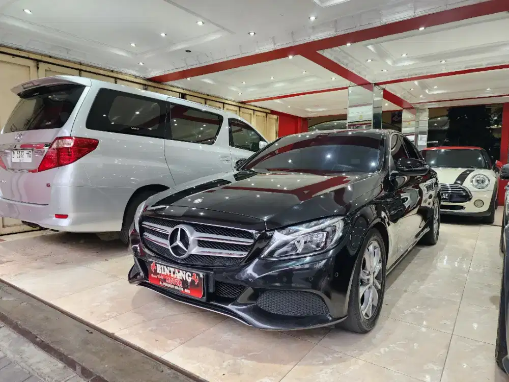 MERCY C200 AVG 2016 KM RENDAH BLACK / MODEL THN 2017 [BINTANG MOTOR]