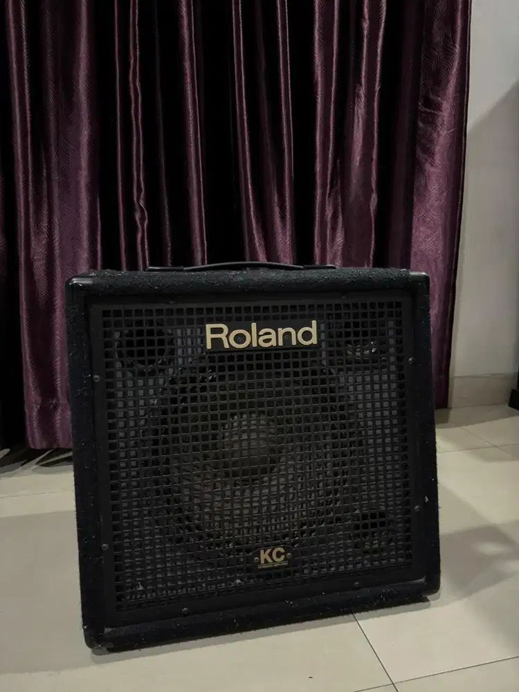 Roland KC-350 Keyboard Amplifier