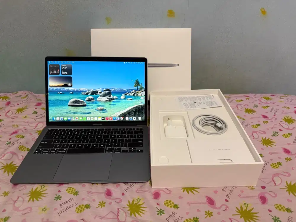 MacBook Air M1 2020 13 inch 8/256