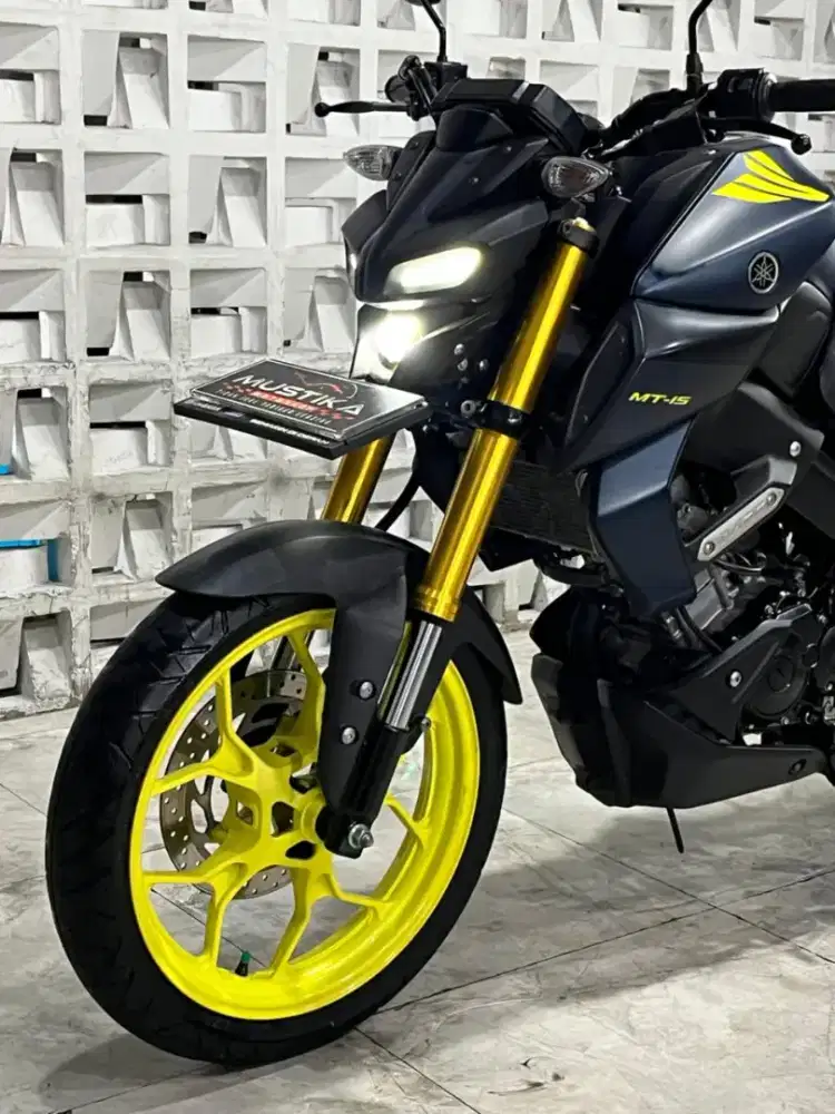 YAMAHA MT15 2019 -Chintia Mustika