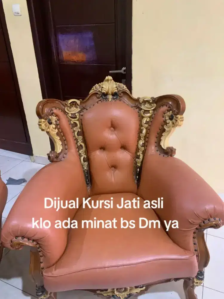 Kursi ukir Jati