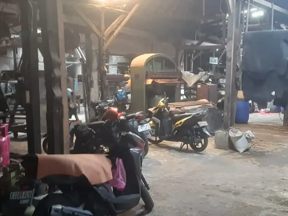 Gudang Sewa Murah di Padamulya Angke Tambora Jakbar S304