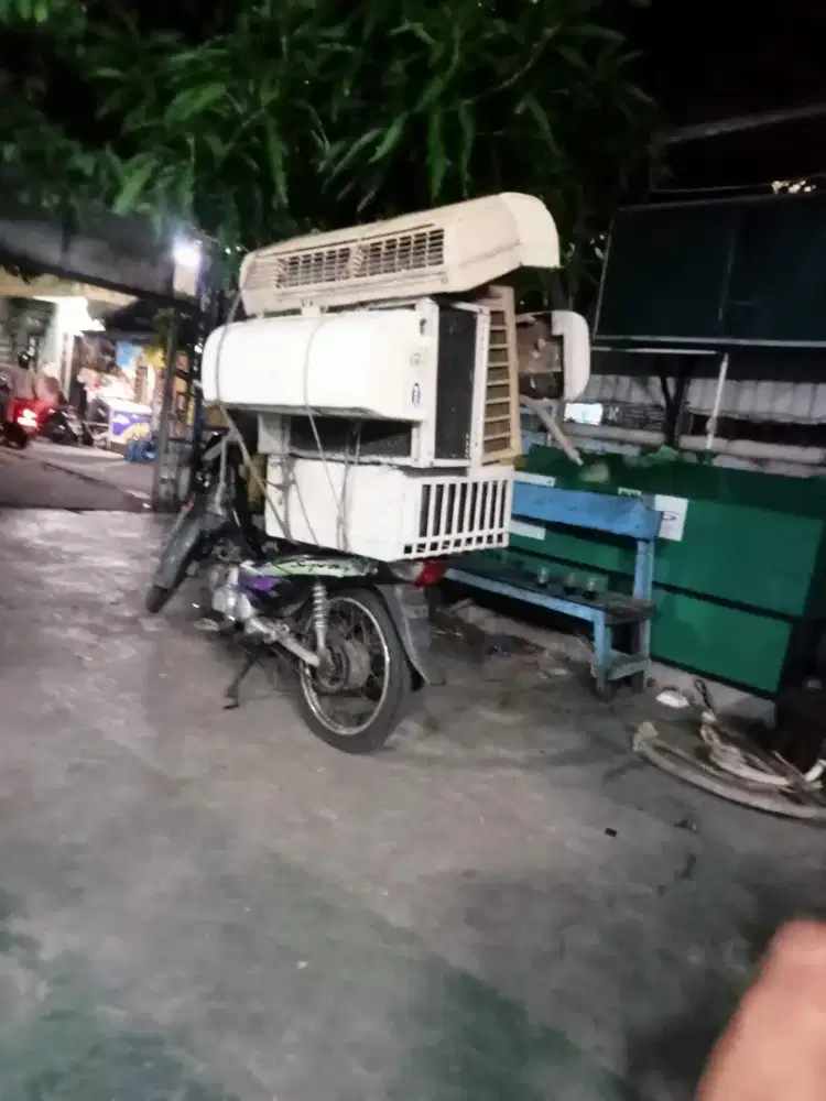 Terima jual beli AC bekas/rusak segala kondisi