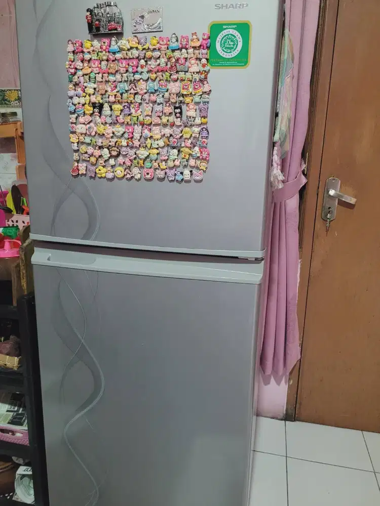 Di jual cepat Kulkas Sharp 2 Pintu