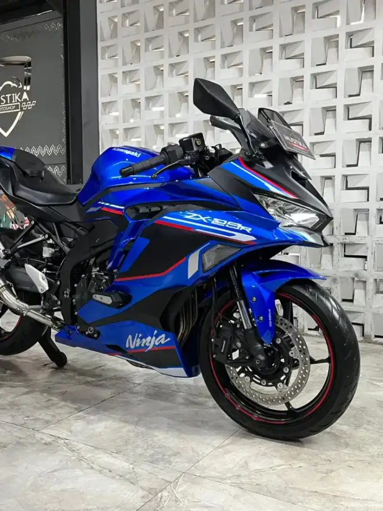 KAWASAKI ZX25R ABS 2024 - Chintia Mustika