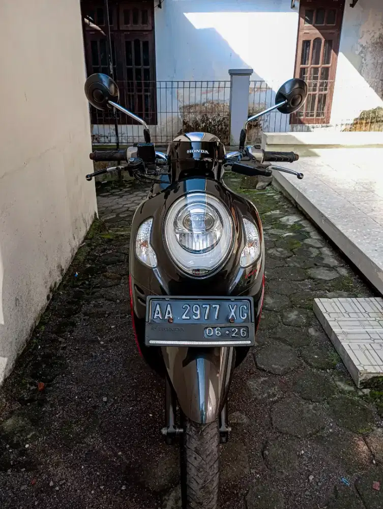 Scoopy tahun 2021 lengkap