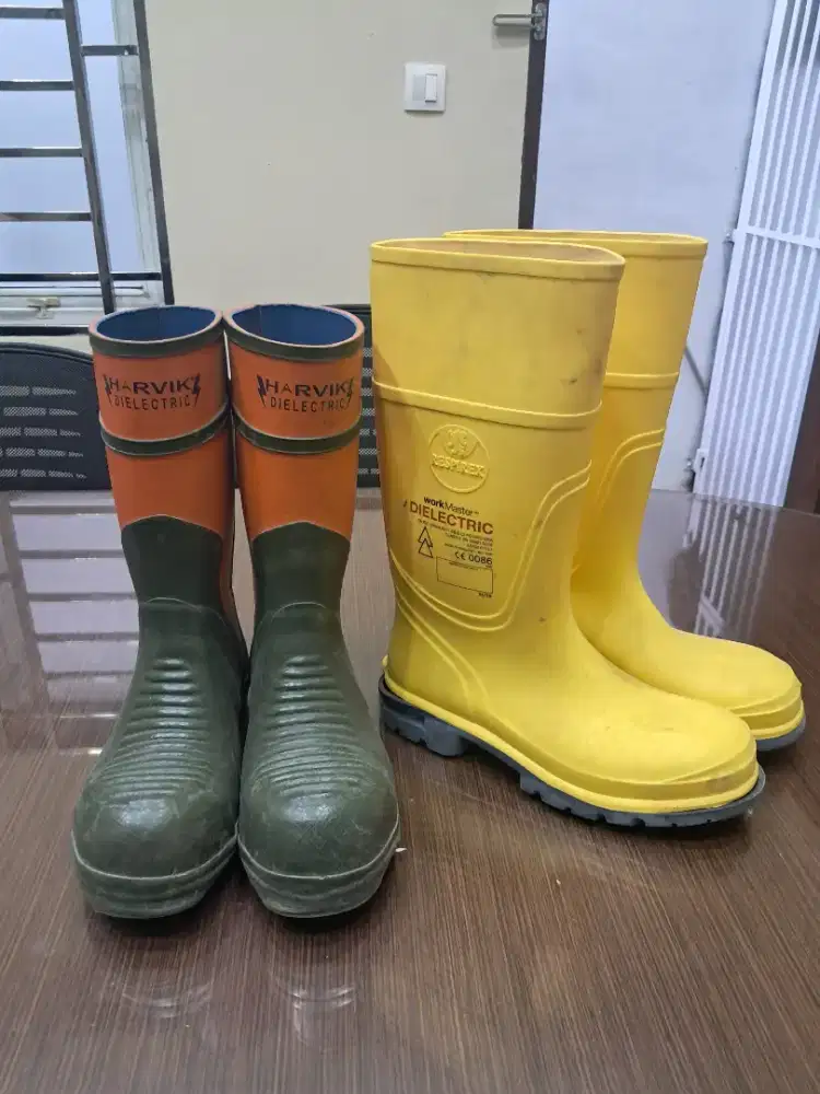 Sepatu Safety 20kV