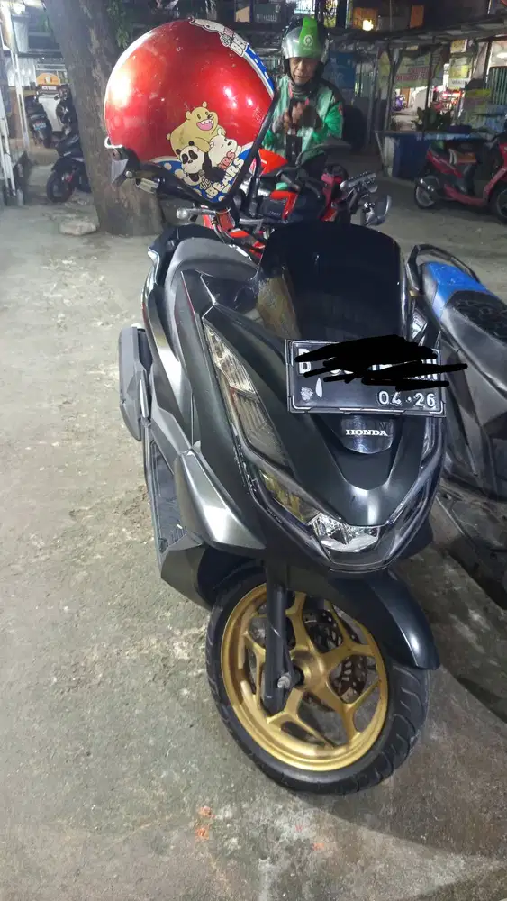 PCX 160 2021 warna hitam dop
