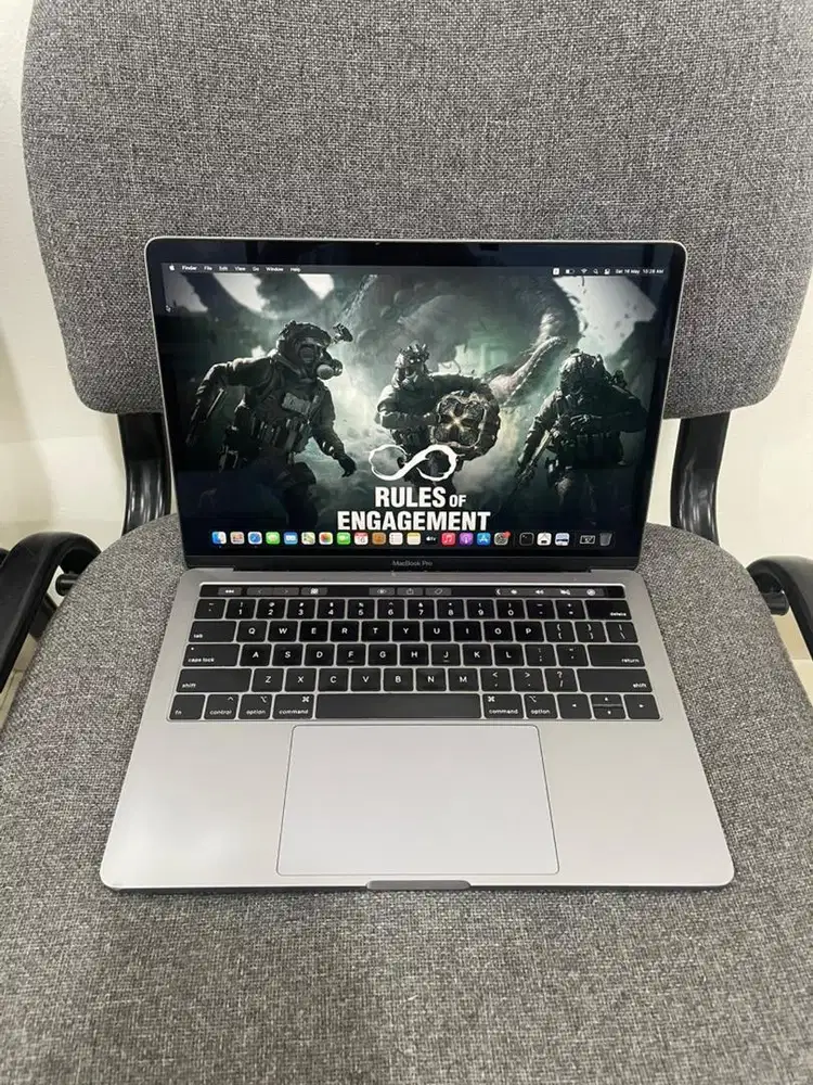 MacBook Pro 2019 i7/16/512GB