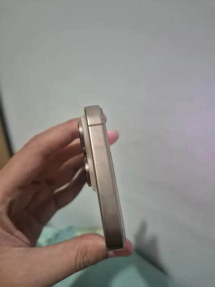 Iphone 16 Pro 265gb iBox/BliBli
