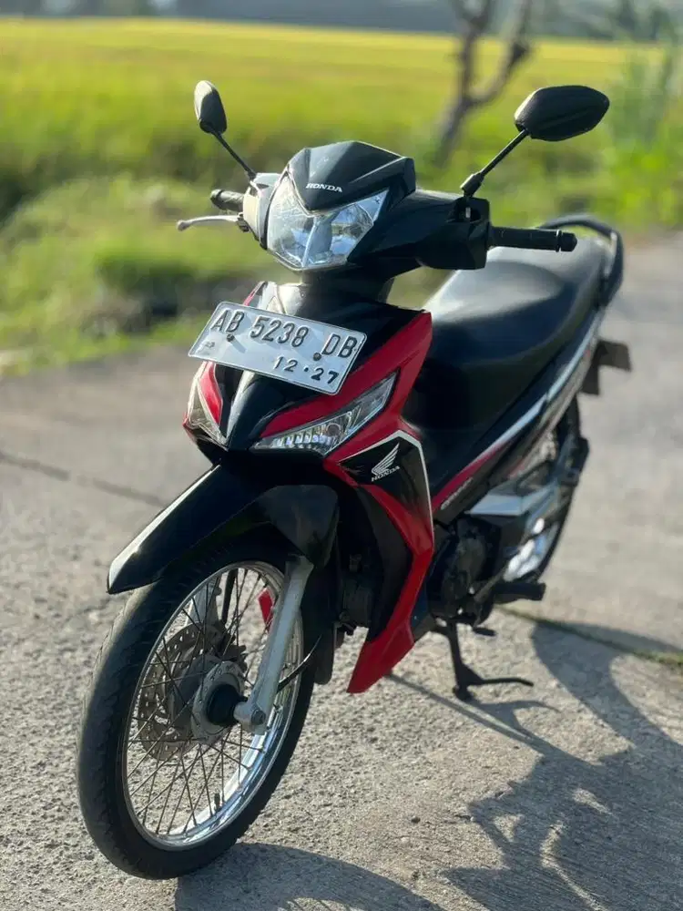 Supra 125 injeksi 2017 km 30rb ab bantul