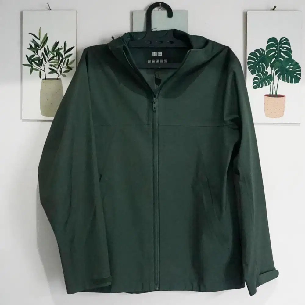 Jaket uniqlo blocktech