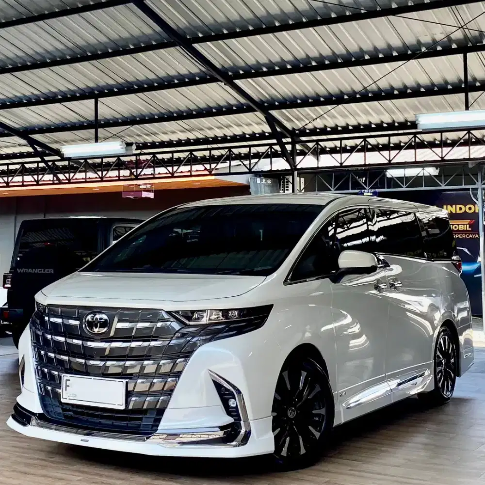 ALPHARD HYBRID MODELISTA 2024 AT MATIC LOW KM SUPER SEMPURNA