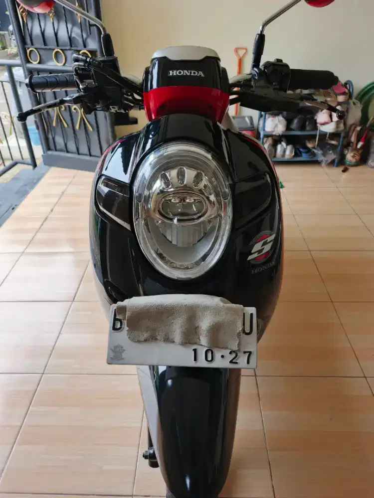 Dijual motor Scoopy tahun 2018 12,5JT NEGO