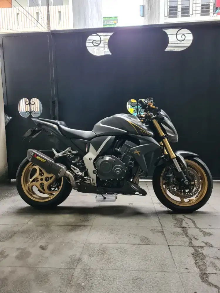Honda cb1000r paper 2012