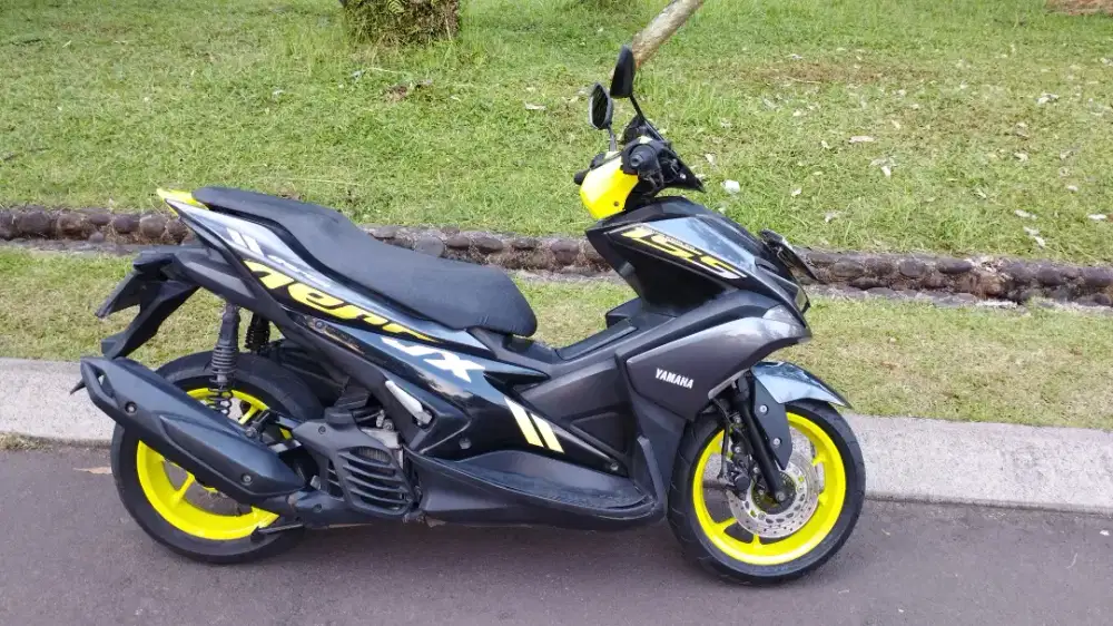 Dijual Yamaha Aerox 2019 Sawangan
