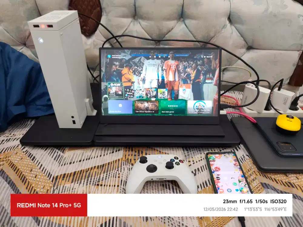 Jual XBOX Series S + Monitor Portabel + Stik External