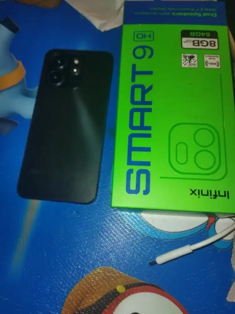 Infinix smart 9 4+4/64 dan dus