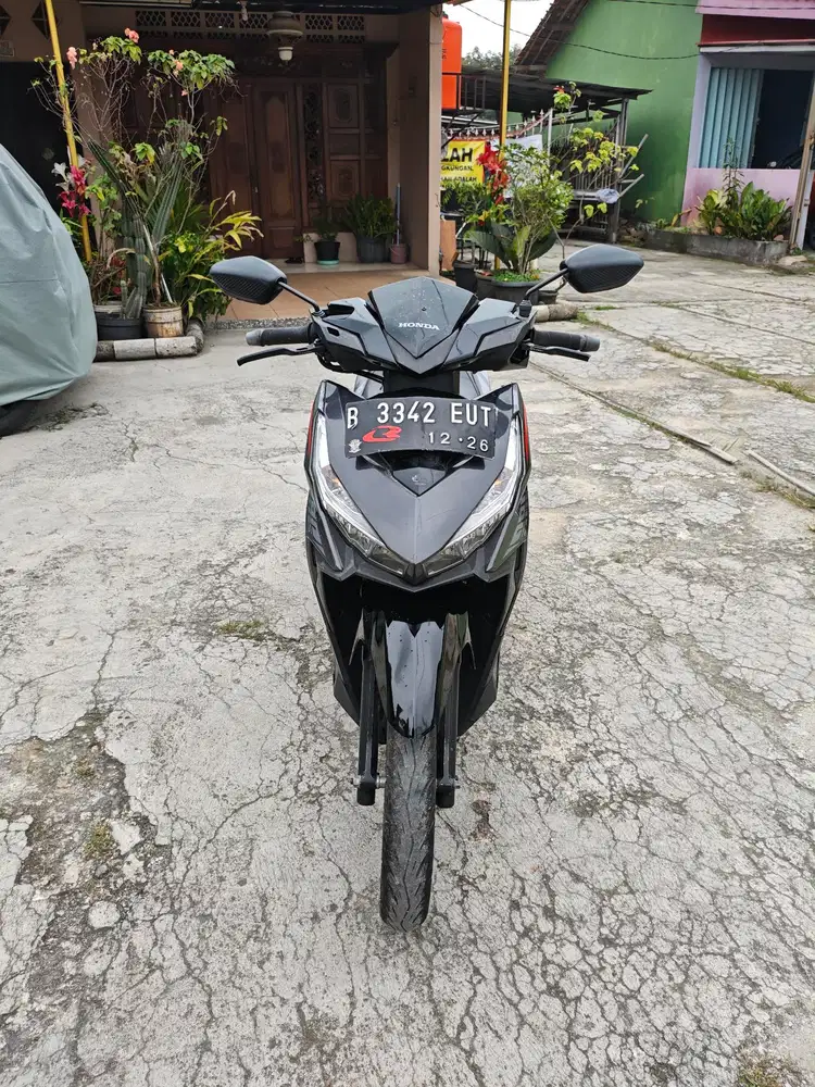 •Vario Led Old 125cc 2016 Surat Ready