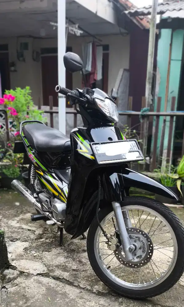 Dijual Honda Supra Fit 2005 - Pajak Hidup Mesin Halus Body Mulus