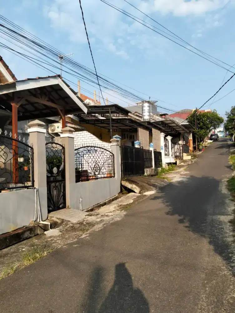 Dijual rumah lokasi strategis di kota jambi