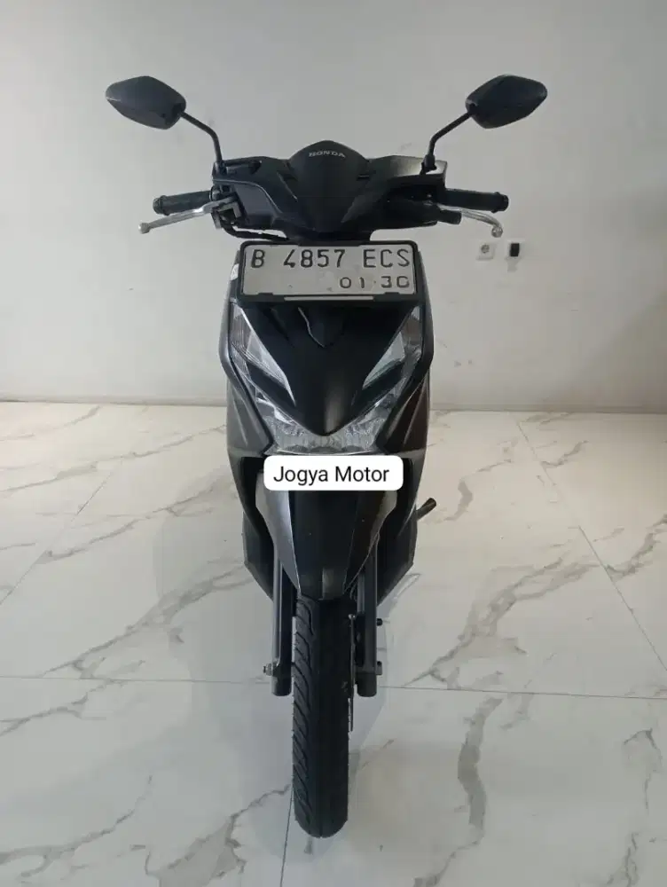 1 - HONDA BEAT DELUXE SMARTKEY Tahun 2025