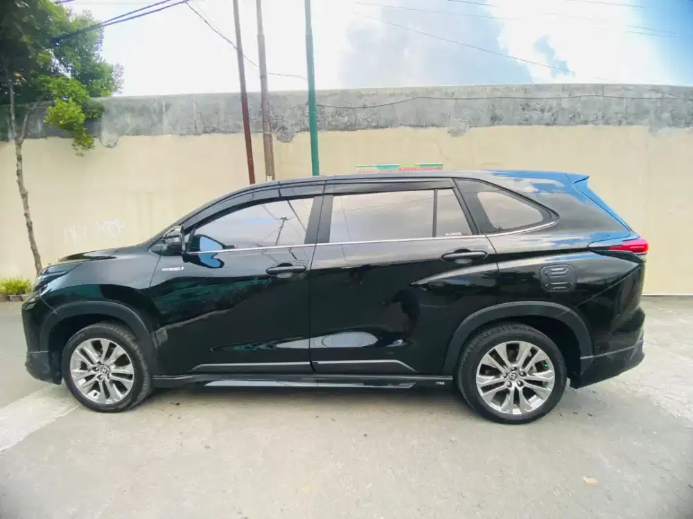 Toyota Kijang Innova Zenix Q Modelista 2023