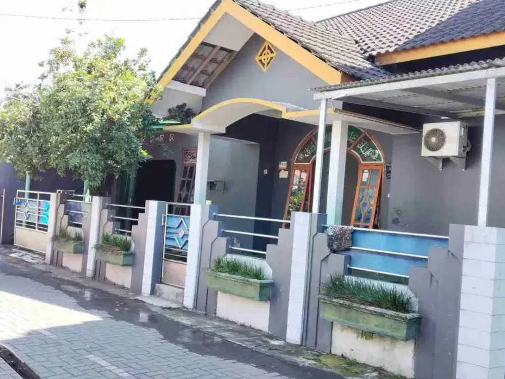 Rumah bersih minimalis di jakal km 6 dekat UGM