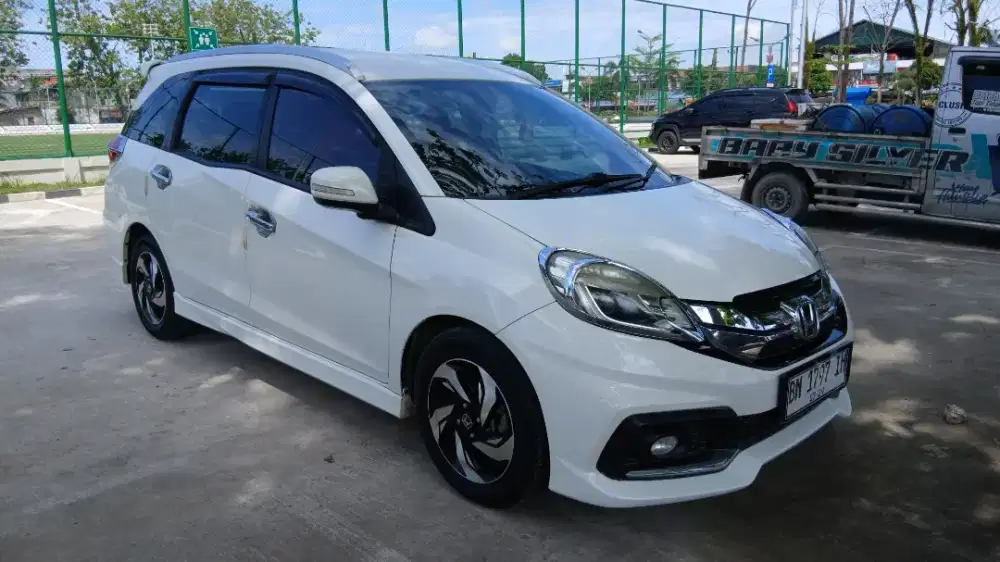 Di Jual !!! Honda Mobilio 1.5 RS CVT