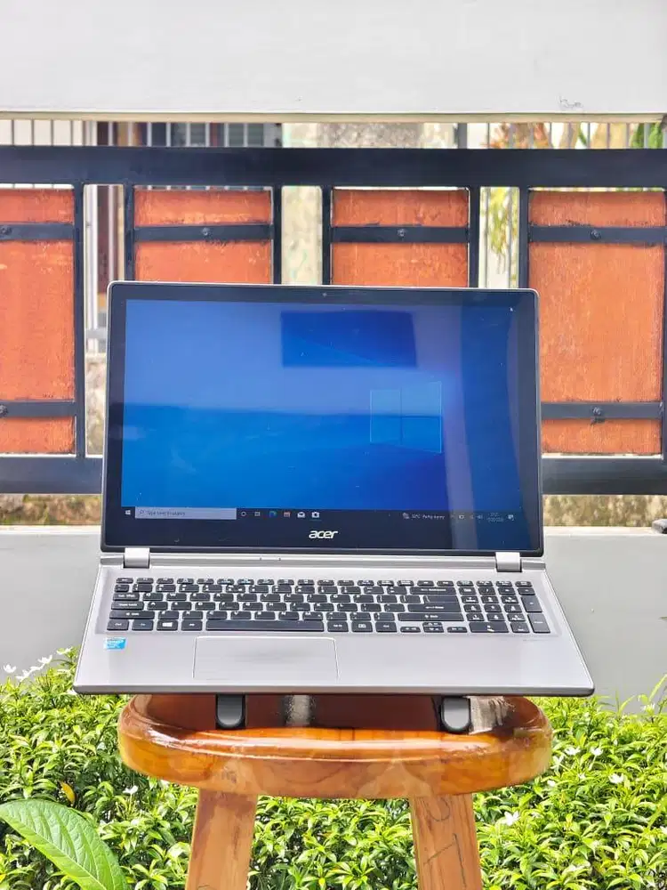 Acer Aspire M5 i7 Slim Elegan SSD Cepat Cocok Multitasking