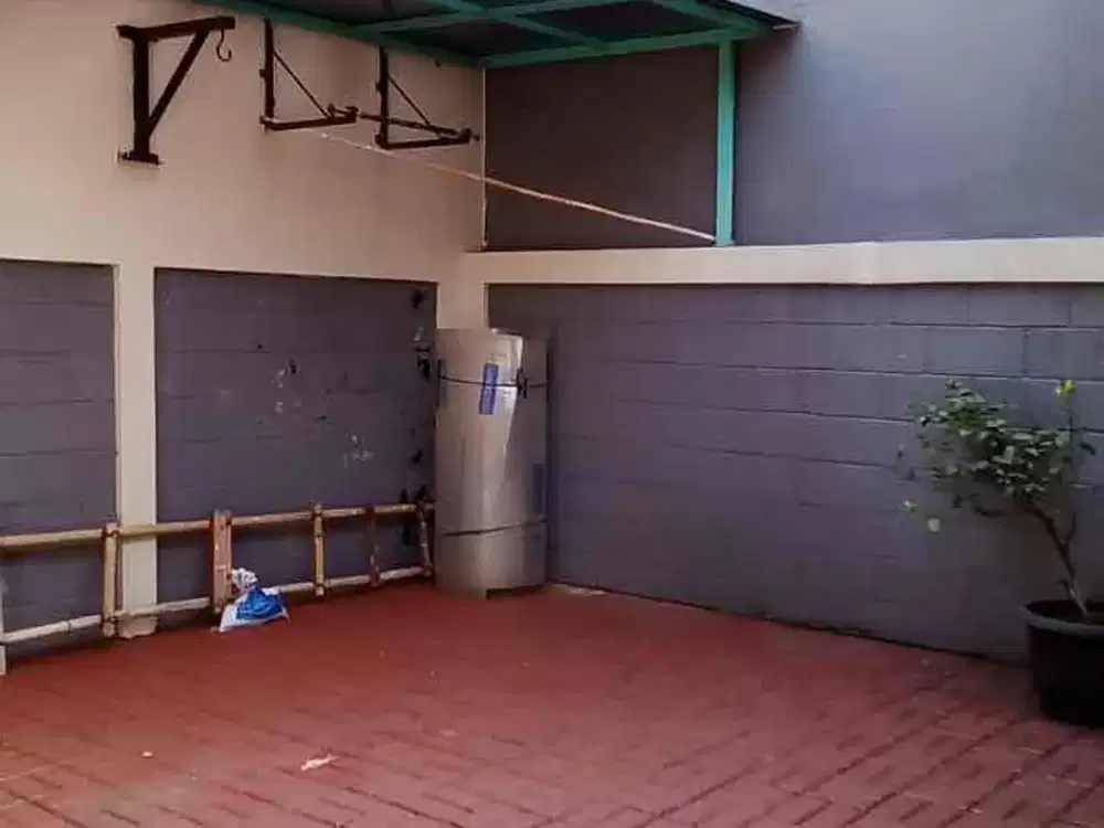 Dijual Rumah di Kencana Loka BSD