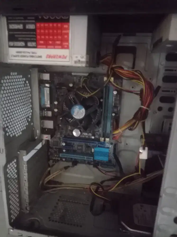 PC Core I3 kondisi bekas