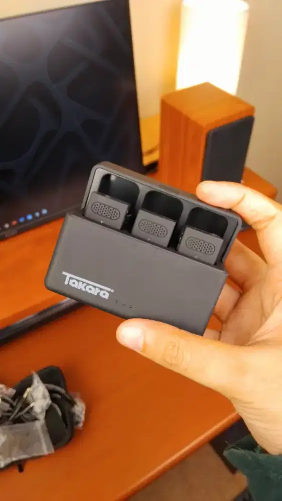 Mic Wireless Buat Konten TAKARA BOMBER