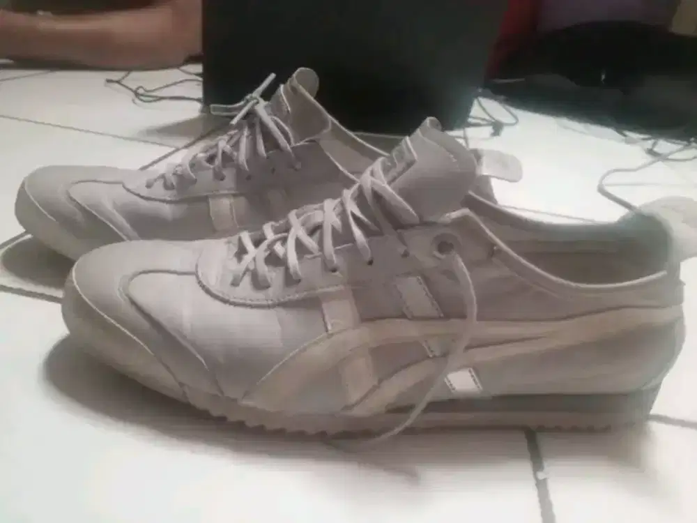 Sepatu ONITSUKA TIGER ORI made in vietnam size 40